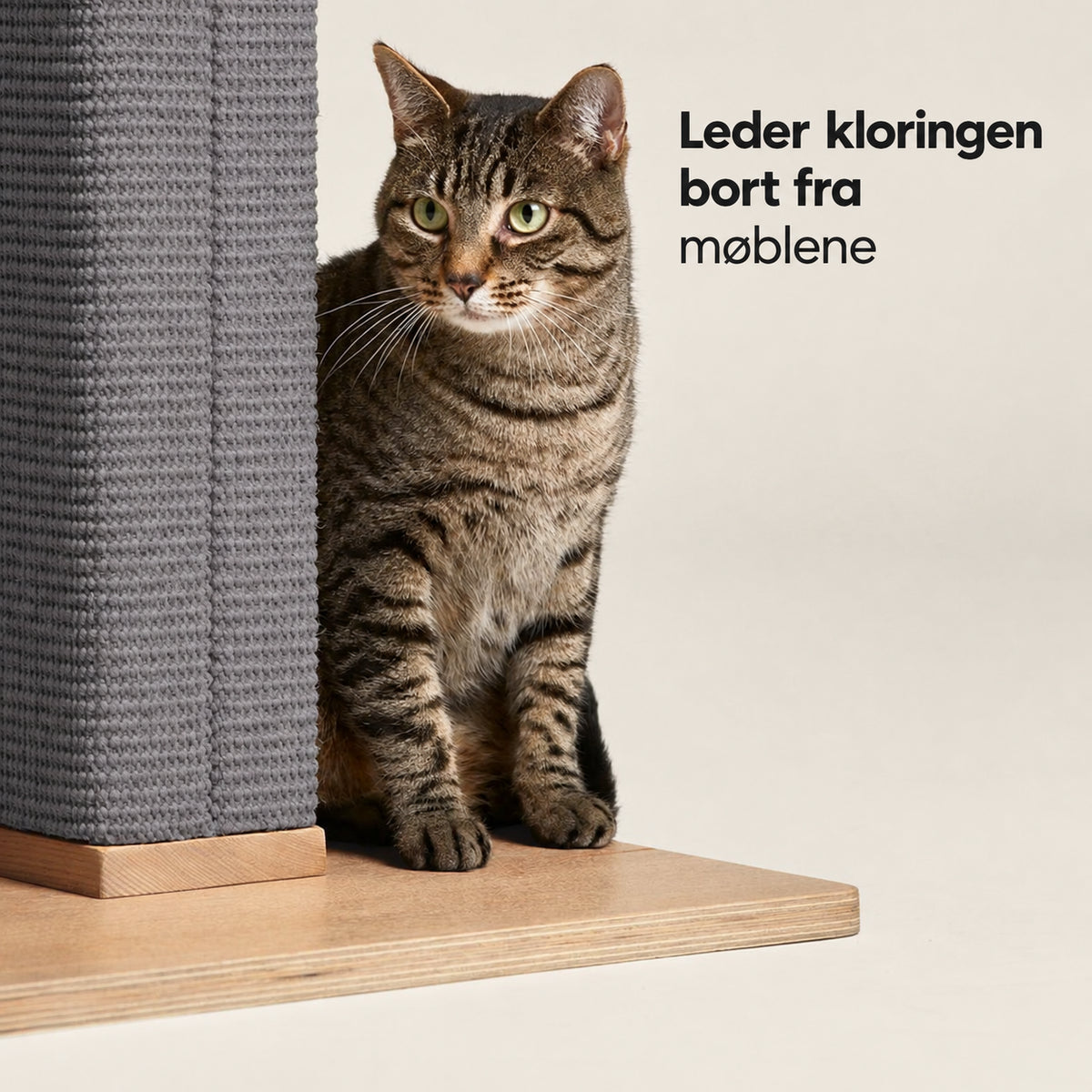 Høy klorestolpe for full strekk med sisalteppe og bred fot