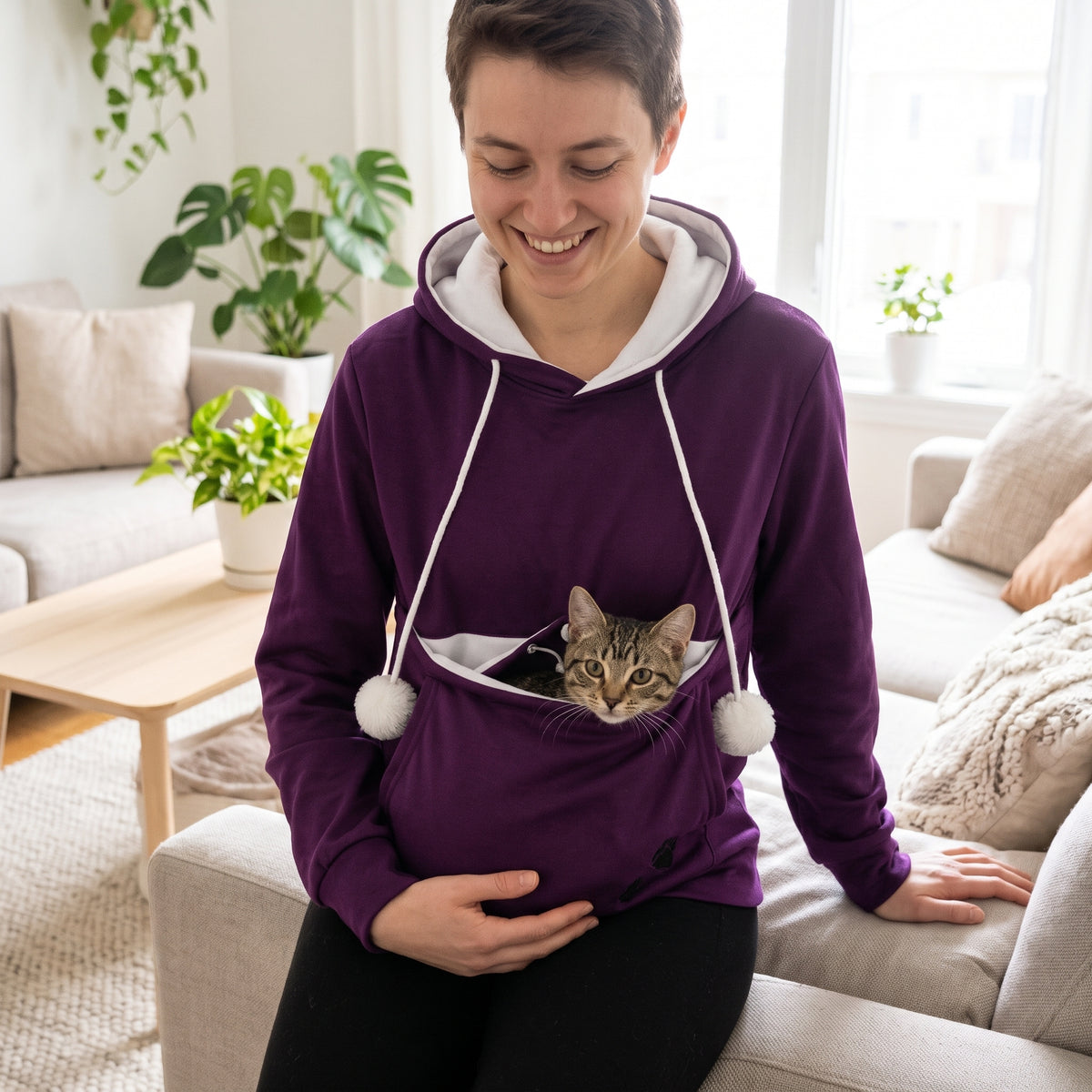 Hettegenser med lomme til katten – Lilla